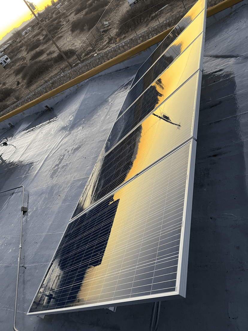 /solar_panels_2_clean.png